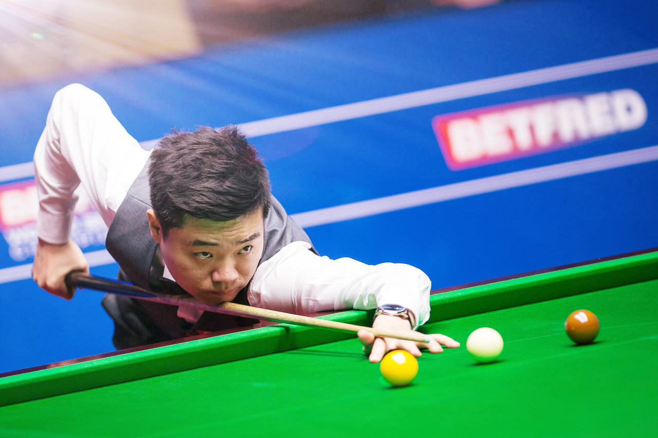 他一如既往 他一如既往