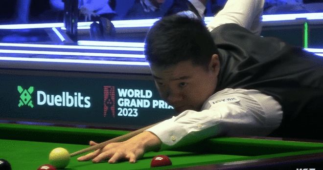 与利物浦的 与利物浦的