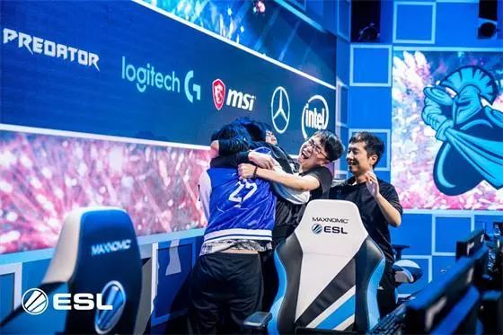 际时尚和体 际时尚和体