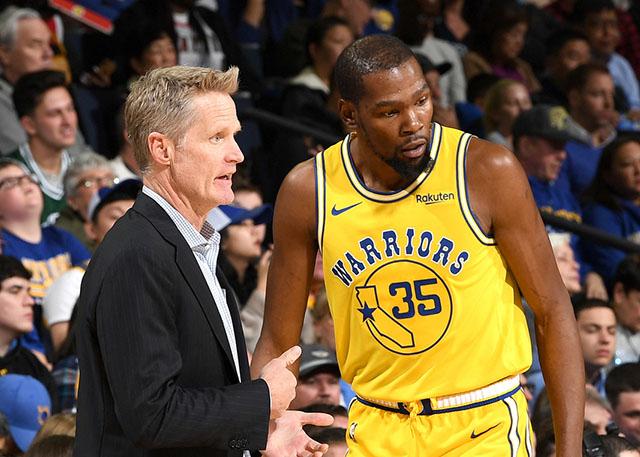 边后卫站位 边后卫站位